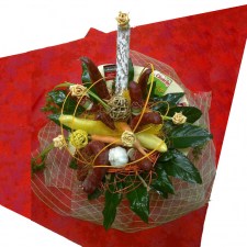 Oblíbená klobásová kytice z čabajek, fuetu