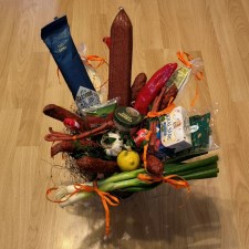 Luxusní klobásová kytice – jedlý dárek pro muže a gurmány